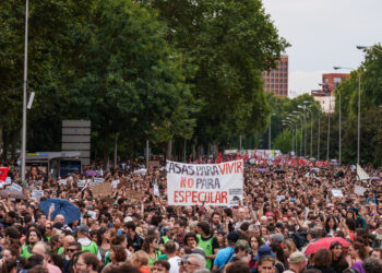 España estalla por la vivienda: miles de personas salen a las calles reclamando sus derechos (VIDEOS)