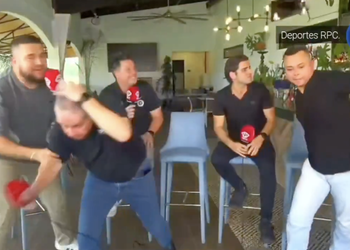 VIDEO: Terremoto en Panamá sorprende en vivo a periodistas y los obliga a salir corriendo
