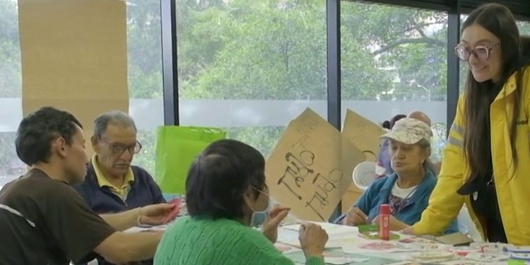 Colombia impulsa un programa de alojamiento para personas sin hogar