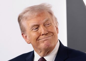 Trump bromea con usar un doble robótico en sus mítines: «Nadie notaría la diferencia»