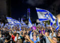 Decenas de miles de israelíes protestan contra Netanyahu antes de las elecciones (VIDEOS)