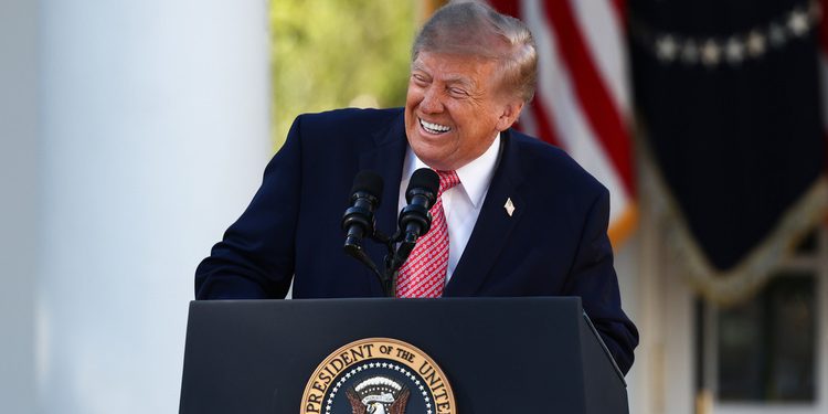 «¿Venezuela o Groenlandia? Ambas»: Trump presume de «acuerdos» como trofeos de negociación