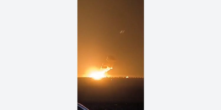 VIDEO: Potente explosión se registra en Siria