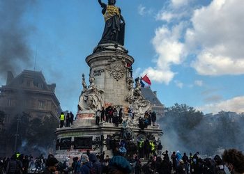 Trump: «Los franceses son extremadamente buenos para las revoluciones»