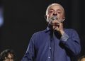 «Quien sale escondido de su país, algo debe»: Lula cuestiona la «vergonzosa» fuga de Flávio Bolsonaro