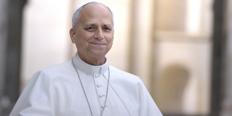 León XIV es el primer papa que vota en una elección en EE.UU.