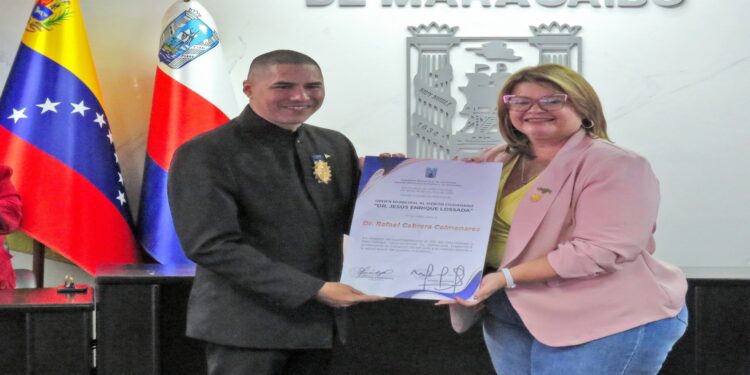 Concejo Municipal de Maracaibo celebra Sesión Solemne por el Día Nacional del Odontólogo y la Odontóloga