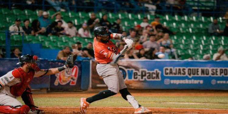 Águilas del Zulia destroza a los Tigres de Aragua con un 13-2