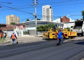 Alcaldía de Maracaibo recupera vialidad en avenidas 13, 13A y 14