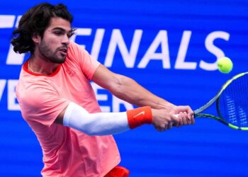 Alcaraz saca su poderío para vencer a Munar y pasar a la final del torneo en Tokio