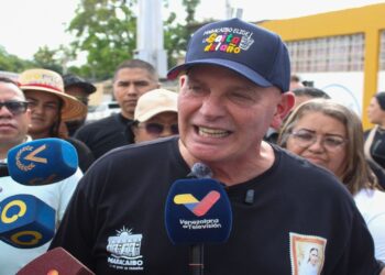 Alcalde Di Martino: «Vemos una jornada movida por la democracia participativa y la esperanza»