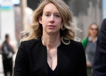 El documental sobre Elizabeth Holmes recauda más de 15 millones de dólares en su debut