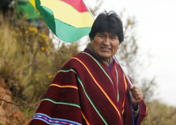 Fiscalía ratifica órdenes de aprehensión vigentes contra Evo Morales