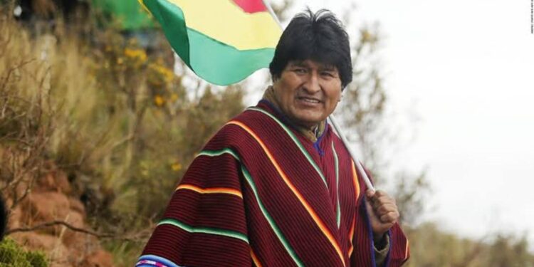 Fiscalía ratifica órdenes de aprehensión vigentes contra Evo Morales