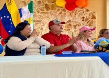 Gobernador Luis Caldera entrega renovado el CEI Celia Olivares en Los Puertos de Altagracia