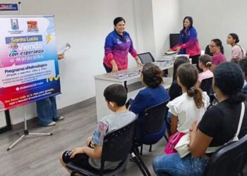 Programa Santa Lucía devuelve la esperanza a niñas y niños escolares de 5 parroquias