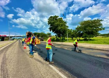 Plan Estadal de Asfaltado se acerca a las 500.000 toneladas colocadas para rehabilitar la vialidad del Zulia