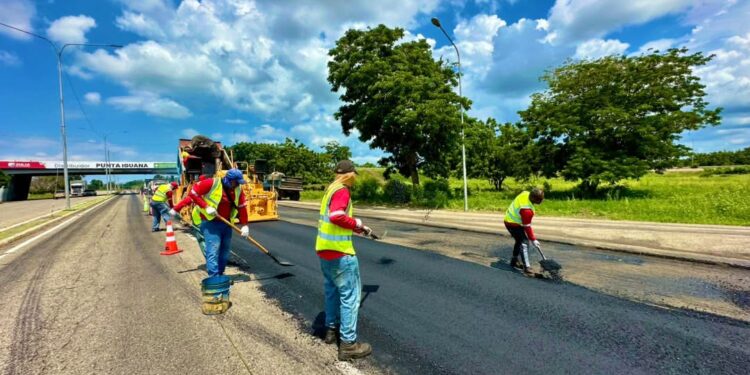 Plan Estadal de Asfaltado se acerca a las 500.000 toneladas colocadas para rehabilitar la vialidad del Zulia