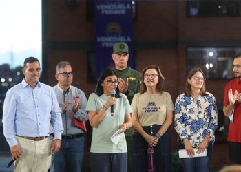 «Trabajamos sin descanso para atraer inversiones que beneficien a la población»: Presidenta Delcy Rodríguez desde La Guaira