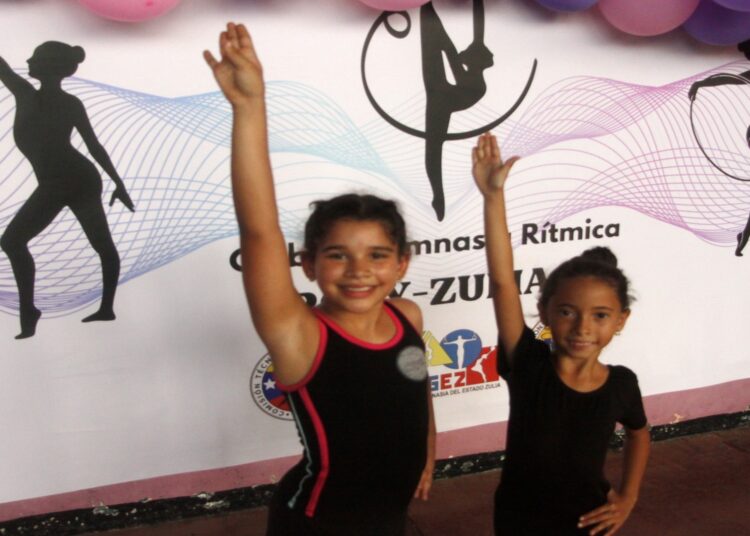 Gimnastas de Maracaibo afinan el ritmo para última instancia de los Judenacom 2026