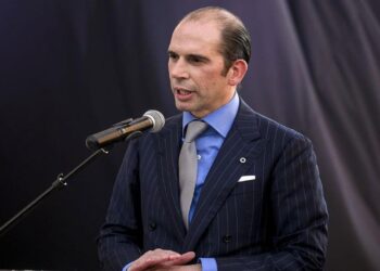 Hija del banquero venezolano Julio Herrera dona millones para el salón de baile de la Casa Blanca antes del indulto a su padre