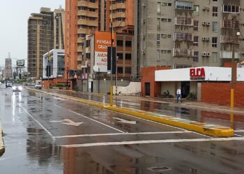 Bomberos de Maracaibo informa que no se han reportado incidencias graves por lluvias