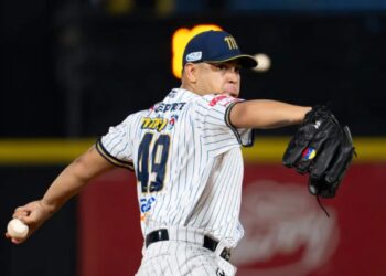 Navegantes del Magallanes cae ante los Tiburones durante la jornada inaugural de la temporada 2026-27 de la LVBP