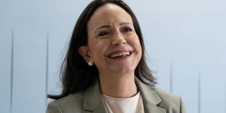 María Corina Machado mantiene un silencio estratégico antes de regresar a Venezuela