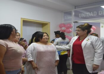 Inicia ‘Mes Rosa’ con jornadas de atención a las mujeres en la Maternidad Dr. Armando Castillo Plaza