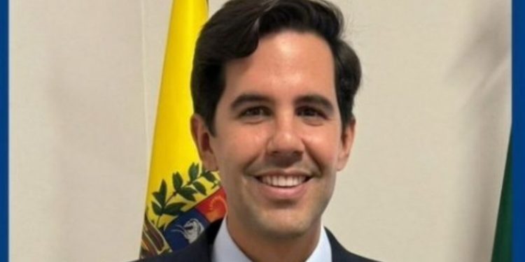 Designado Oliver Blanco como canciller de la República