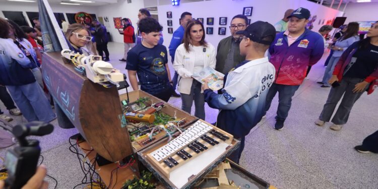 Alcaldía de Maracaibo patrocina a 4 equipos que participarán en la World Robot Olympiad 2026