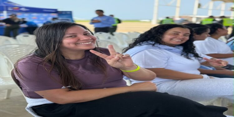 Regresan al país más de 300 connacionales desde EE. UU. y El Salvador