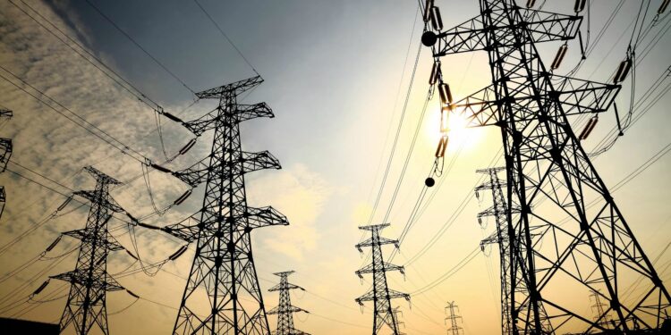 Corpoelec anuncia cierres viales entre Anzoátegui y Monagas este 6 de octubre por traslado de equipos para el Sistema Eléctrico Nacional