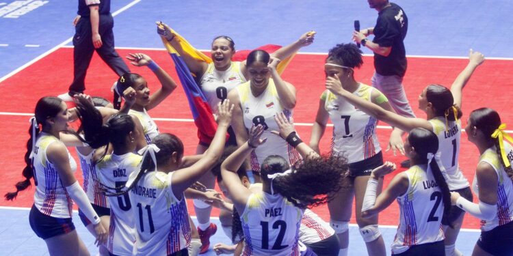 Venezuela clasifica a semifinales del Suramericano de Voleibol U19 tras arrollar a Chile