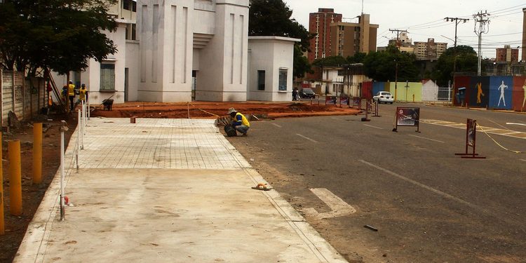 Nueva plazoleta del Estadio Alejandro Borges empieza a tomar forma con un diseño moderno