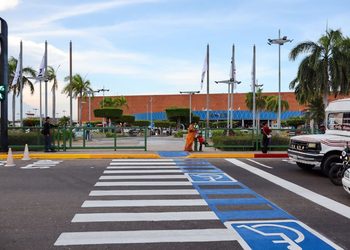 ‎Alcaldía de Maracaibo reinaugura paso peatonal frente al Sambil