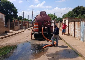 Alcaldía de Maracaibo optimiza drenajes en distintas parroquias