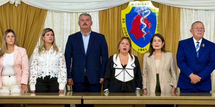 Gobernador Luis Caldera acompaña al Colegio de Médicos del estado Zuliaen la celebración del 85 aniversario de su fundación
