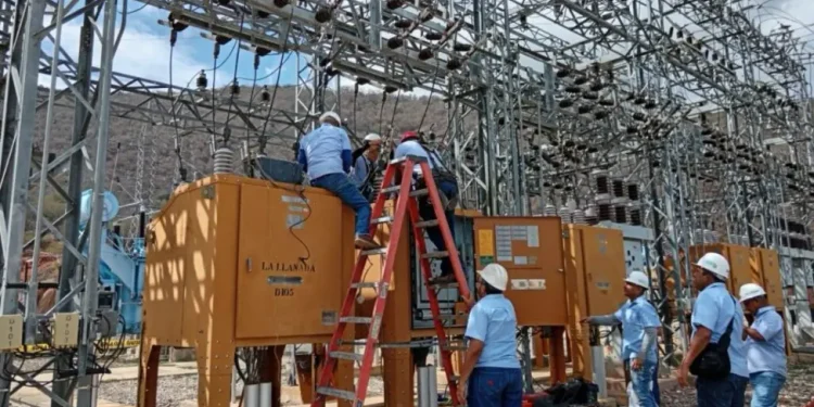 Instalan moderno autotransformador para transferir 600 MW y robustecer el sistema eléctrico